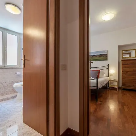 Casa Zeffiro - Fromhometorome شقة