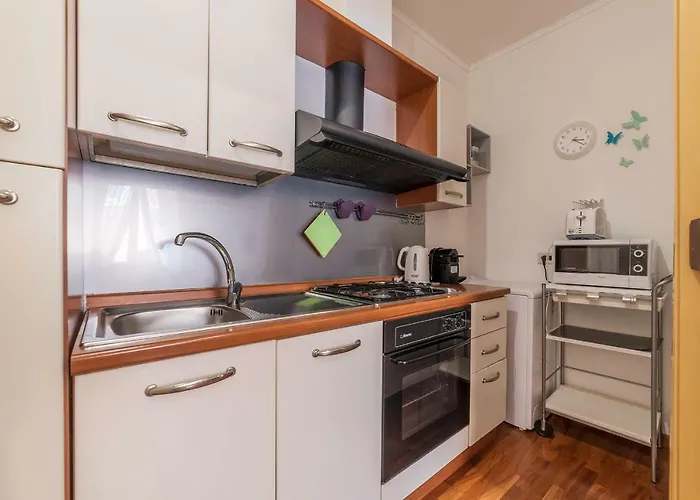 Casa Zeffiro - Fromhometorome *